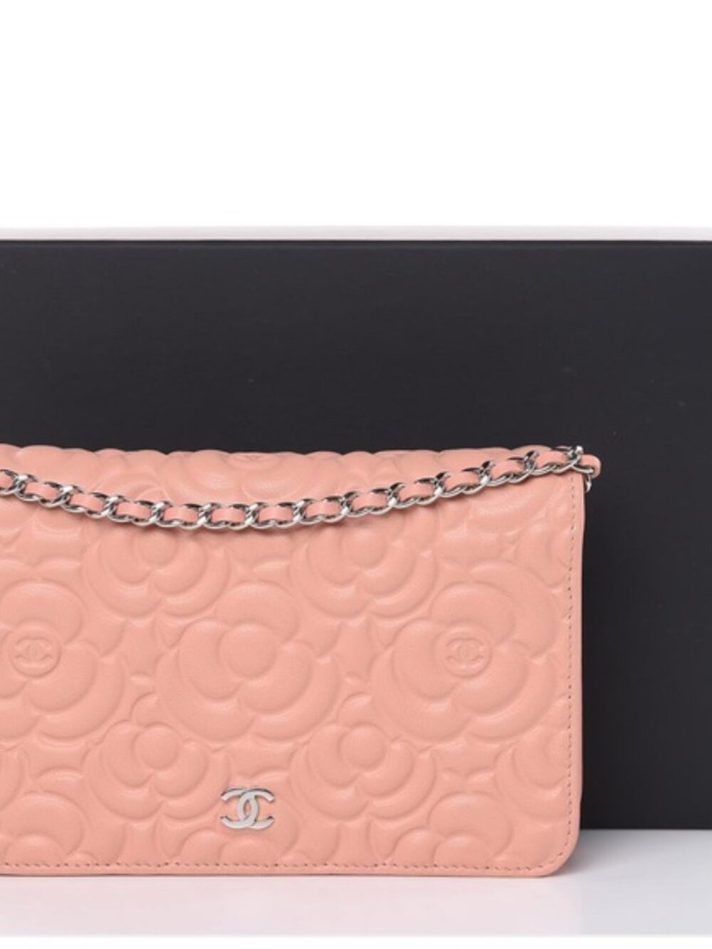 CHANEL Coral Camellia Pink Goatskin Quilted Chain Crossbody